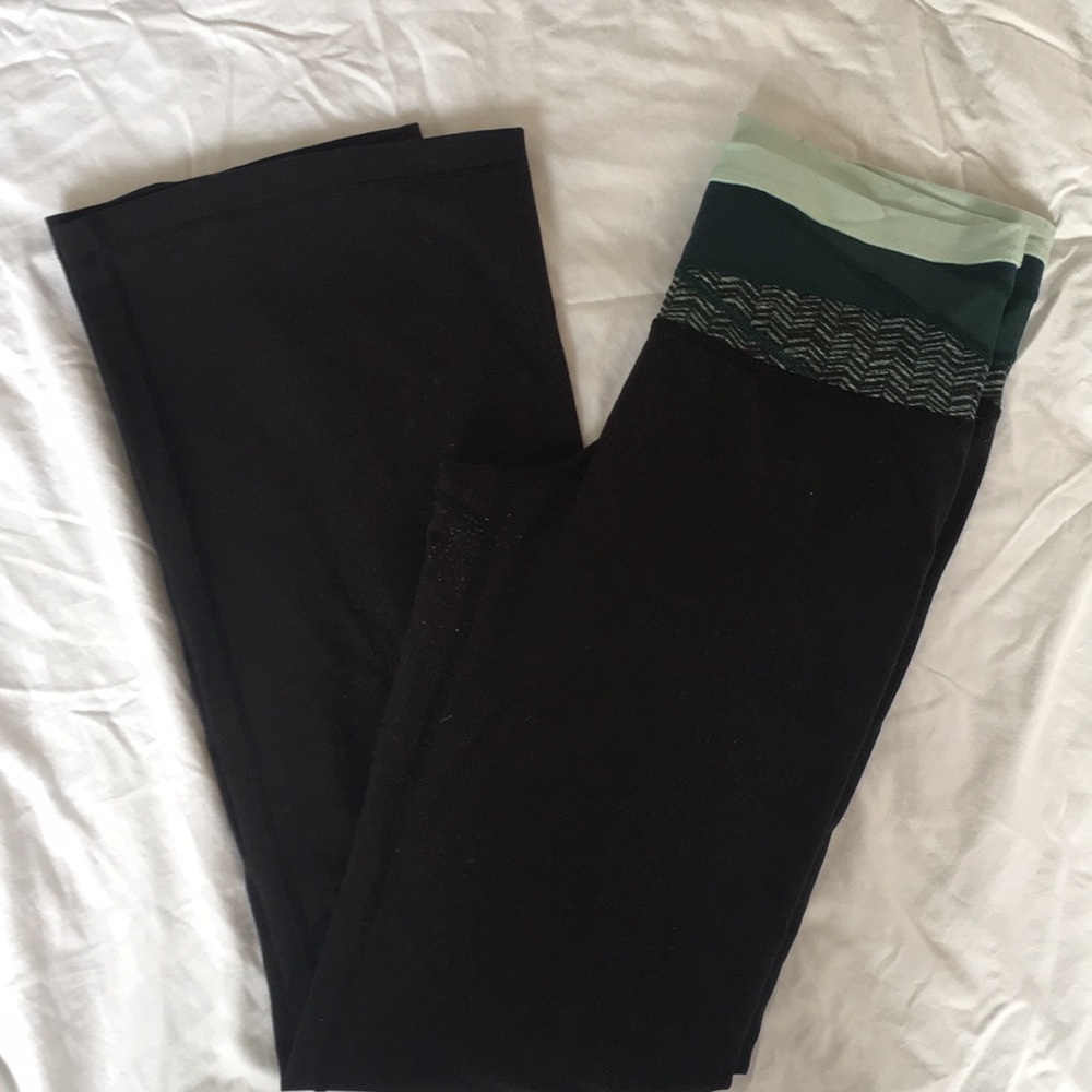 Lululemon yoga pants